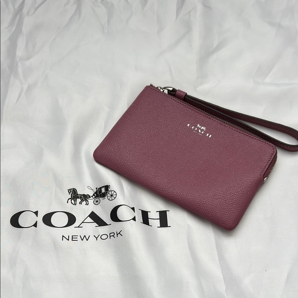 Coach Mauve Leather Wristlet